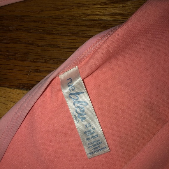 Bathing suit - Picture 2 of 4